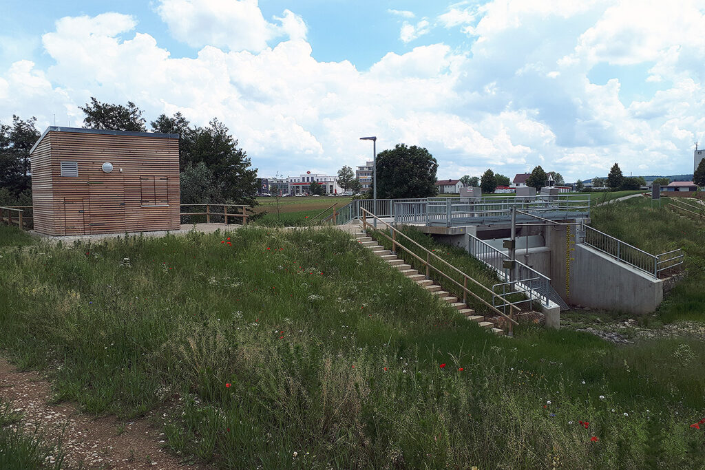 Hochwasserrückhaltebecken Richthofenstraße, Filderstadt-Bernhausen